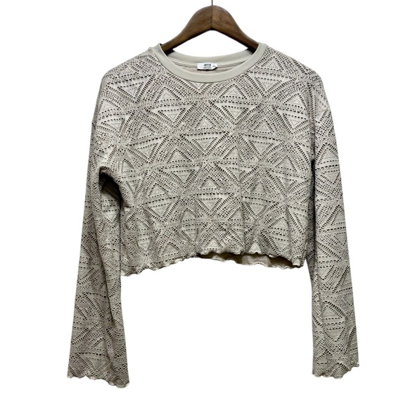 ✨$8 CLEAR-OUT✨ Ardene Crotchet Lace Knit Stretchy Cropped Long Sleeve Crop Top - Picture 9 of 9